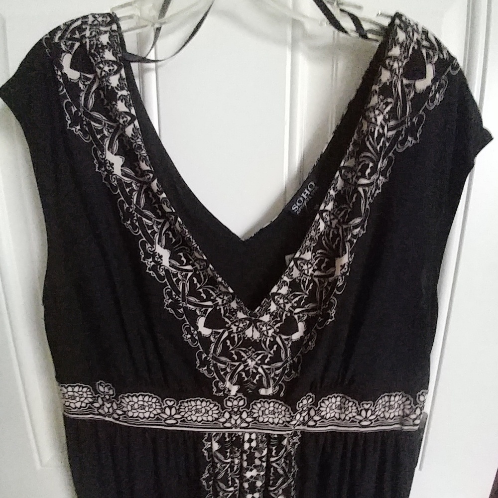 Soho Apparel black white print v neck dress 14 - Picture 5 of 5